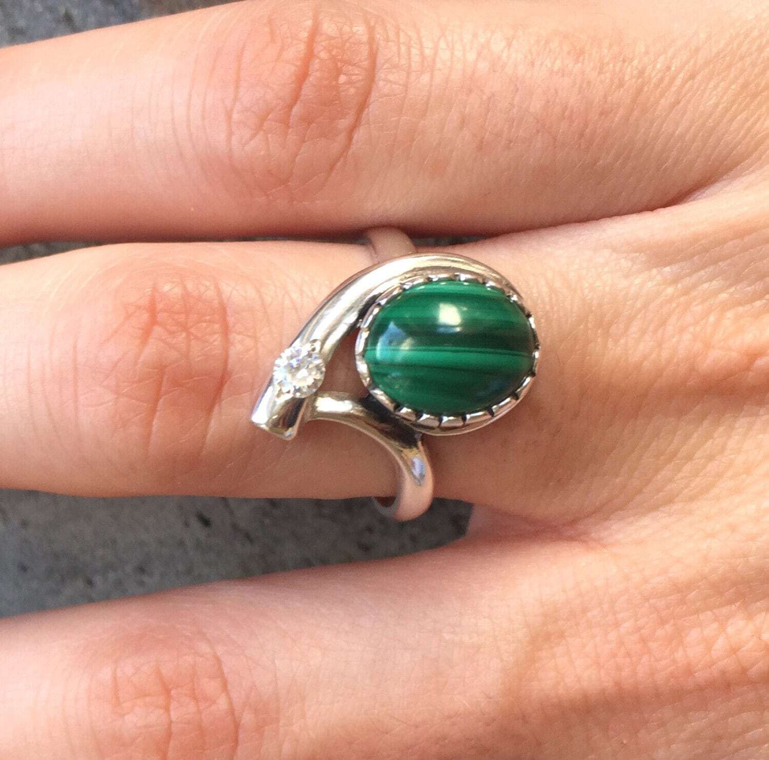 Malachite Ring, Natural Malachite, Vintage Ring, Green Vintage ring, Green Ring, 3 Carat Ring, Gift for Her, Gemstone Ring, Solid Silver