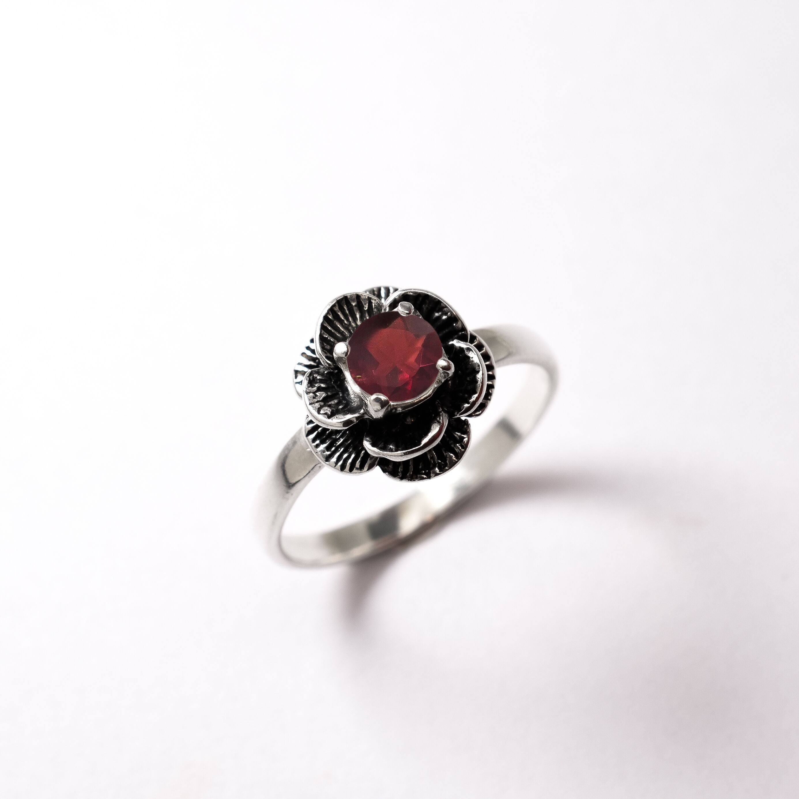 Real Garnet Ring, Vintage Garnet Ring, Flower Ring, January Birthstone, Red Ring, January Ring, Promise Ring, Sterling Silver Ring, Garnet