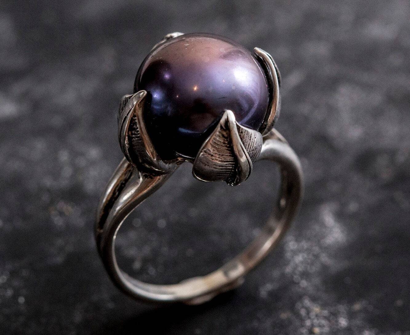 Antique Black Pearl Gold Leaf Ring