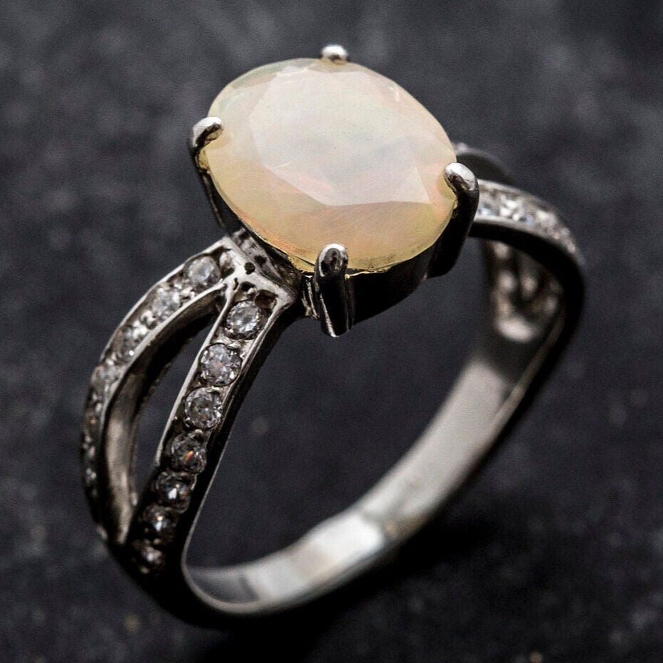 Ideal gifting ideas, Adina Stone Jewelry comes in a luxury cardboard box ready for gifting, green sustanable jewelry box.