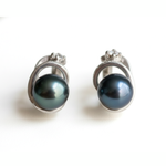 Stunning Black Pearl Studs - Authentic Earrings in 925 Sterling Silver, a perfect accessory for both casual and formal events.