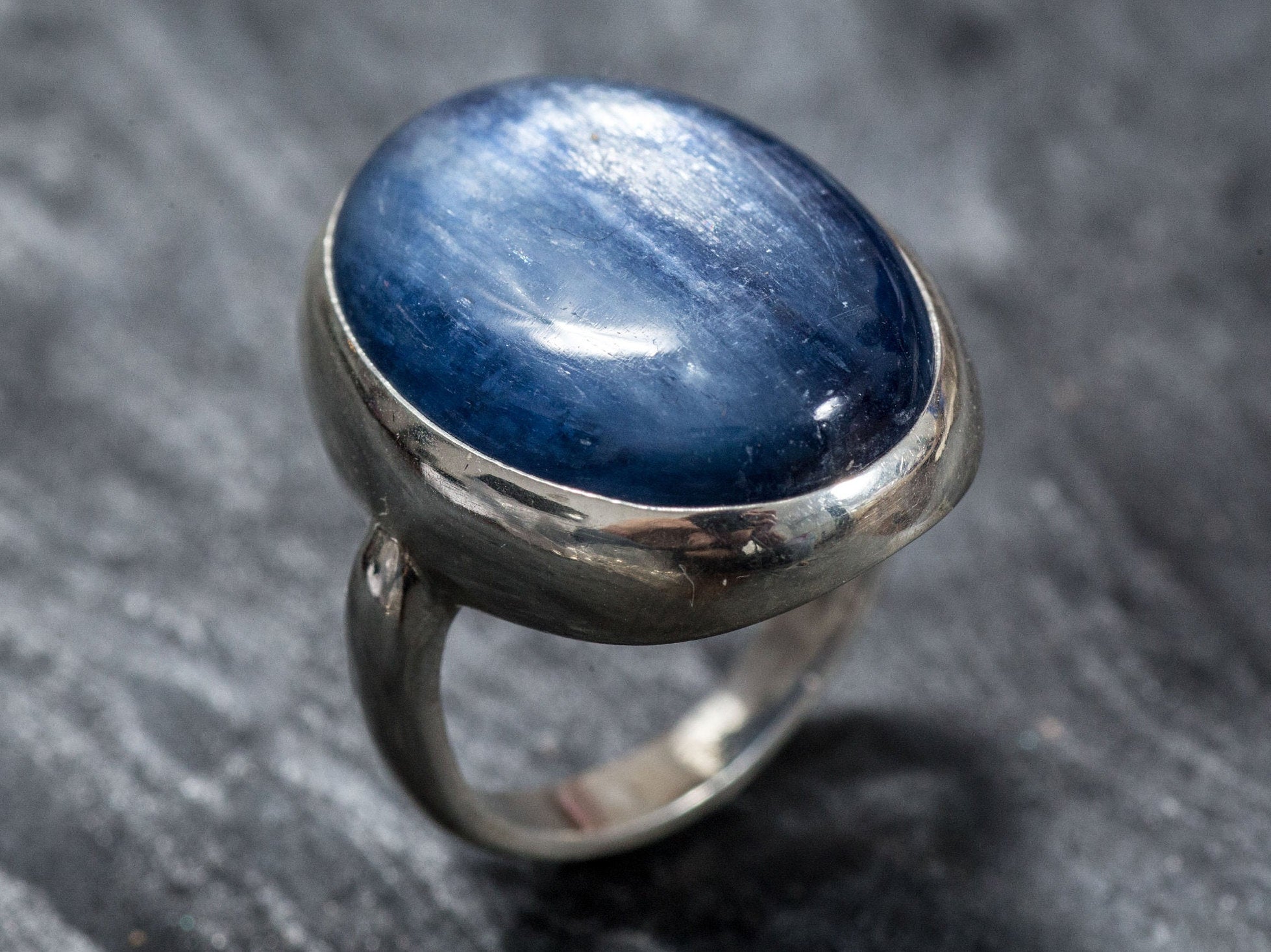 Kyanite Ring, Blue Kyanite, Natural Kyanite, Blue Kyanite Ring, Large Stone Ring, African Kyanite, Vintage Ring, Solid Silver Ring, Kyanite