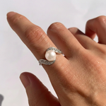 Elegant 925 Sterling Silver Ring featuring a Natural Pearl, perfect for June birthdays and special occasions.