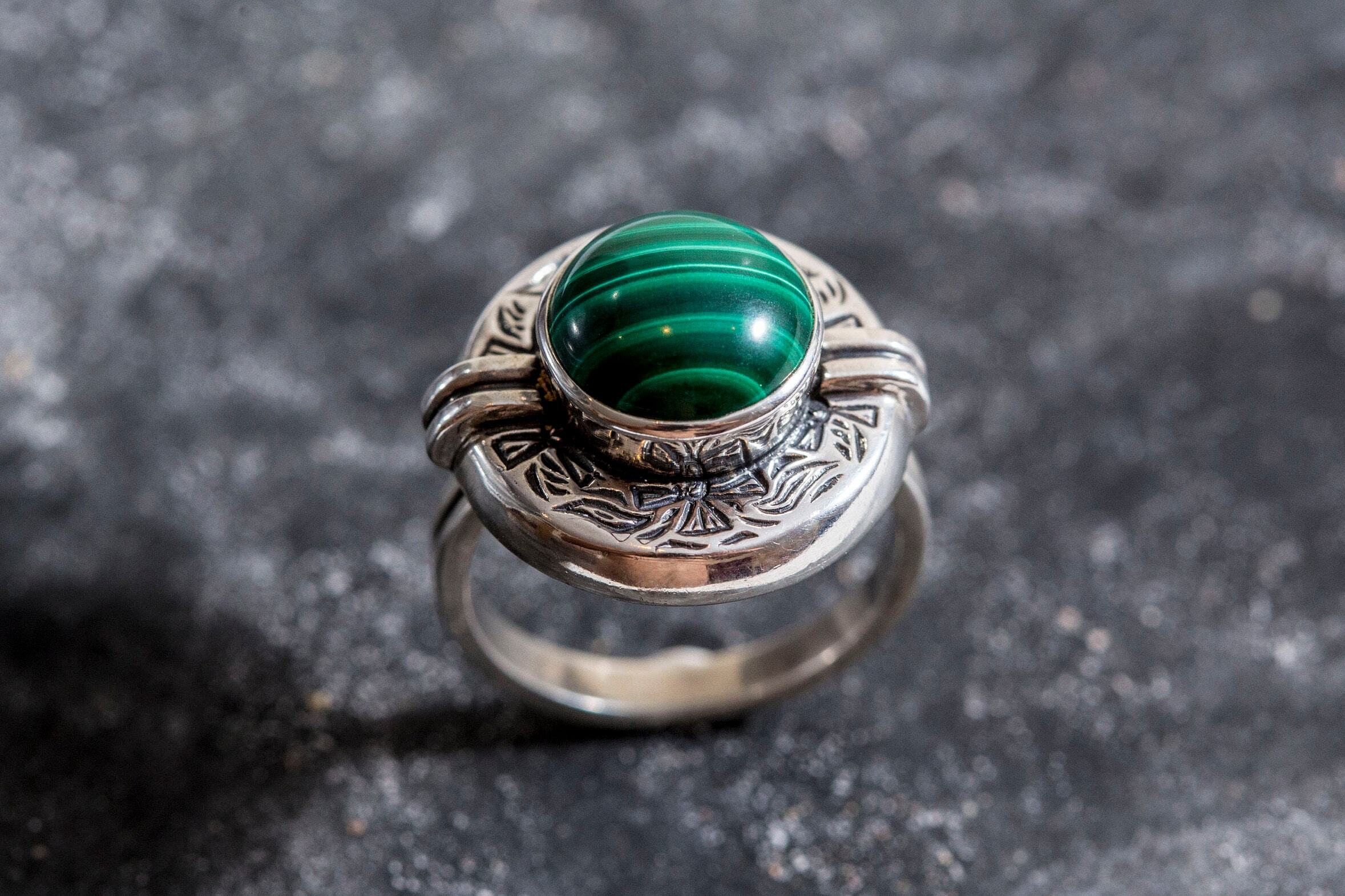 Malachite Ring, Natural Malachite, Egyptian Ring, Tribal Ring, Vintage Malachite Ring, Malachite, Vinage Silver Ring, Tribal Silver Ring