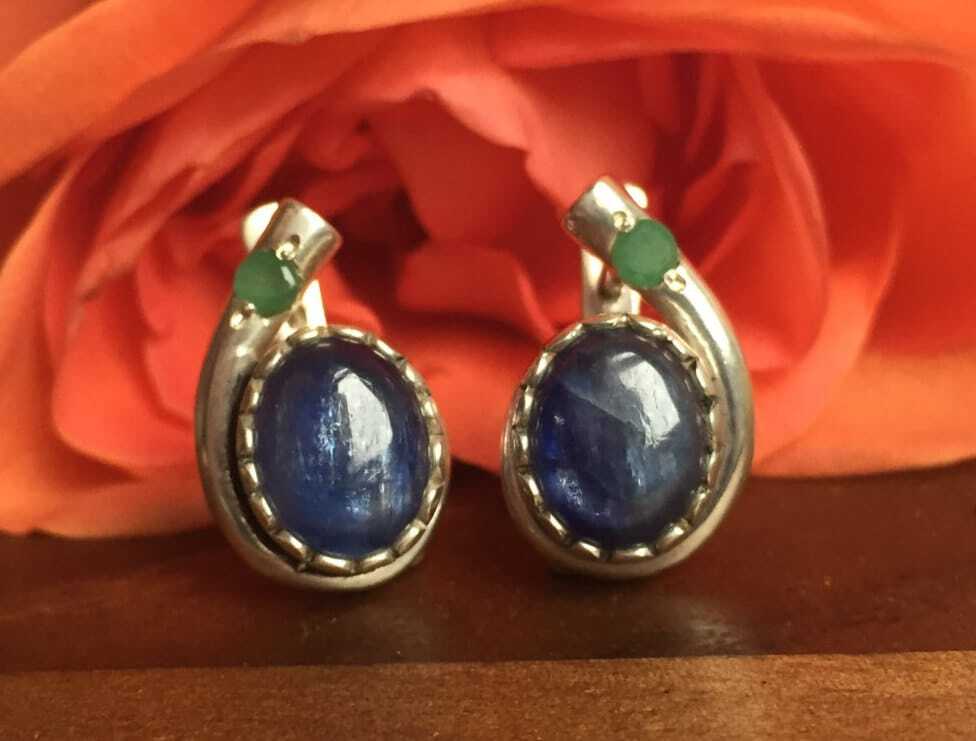 Kyanite Earrings, Blue Kyanite, Emerald Studs, Emerald Earring, Birthstone Earrings, Birthstone Jewelry, May Birthstone, Blue Stone
