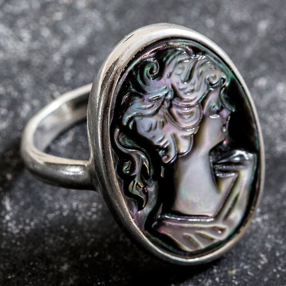 Cameo Ring, Shell Pearl Ring, Natural Shell Pearl, Lady Ring, Roman Ring, Solid Silver Ring, Mother of Pearls, Artistic Ring, Shell Pearl