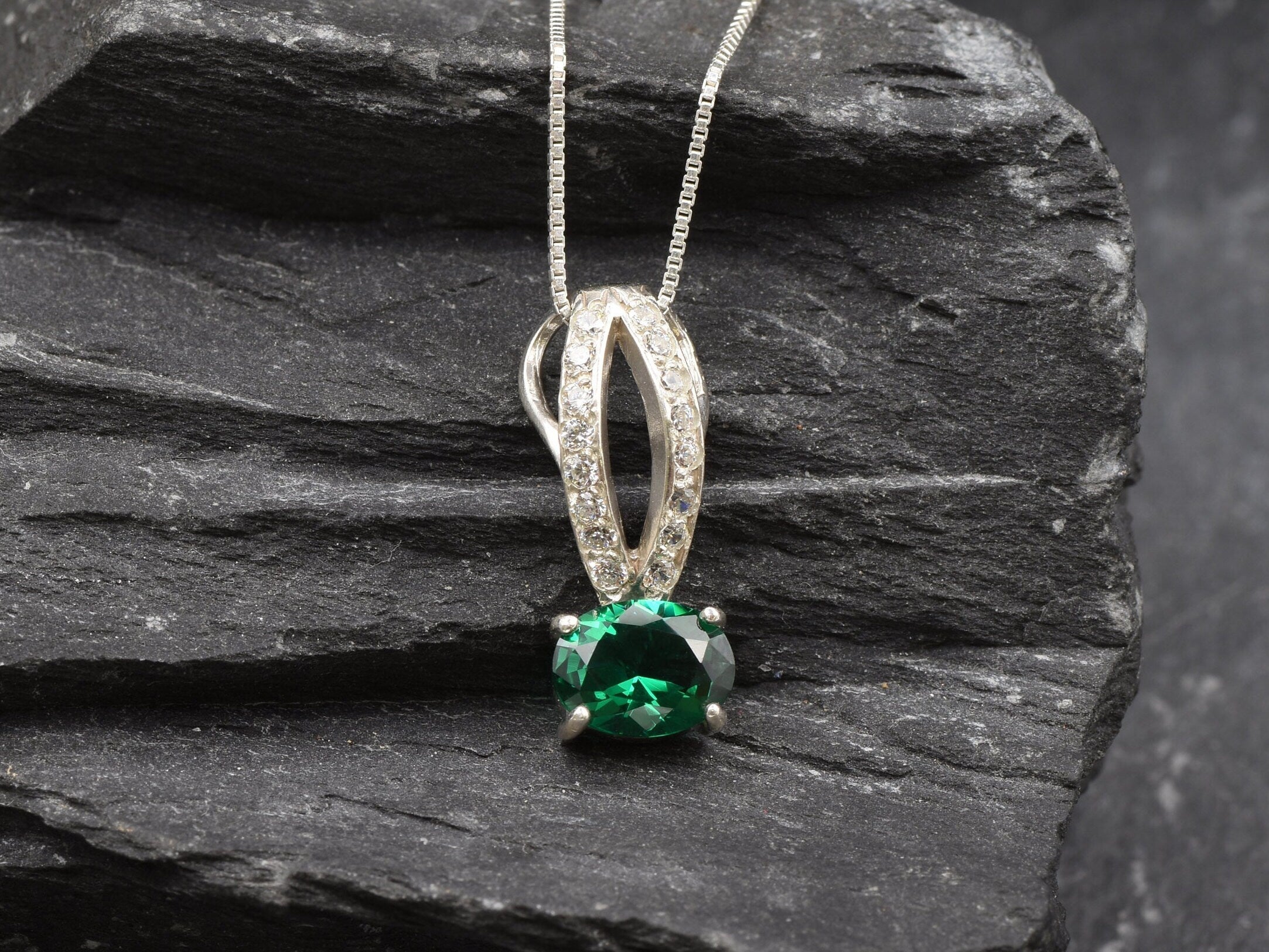 Emerald Pendant, Created Emerald, Sparkly Pendant, Elegant Pendant, Antique Pendant, Dark Green Pendant, Celtic Pendant, 925 Silver Pendant