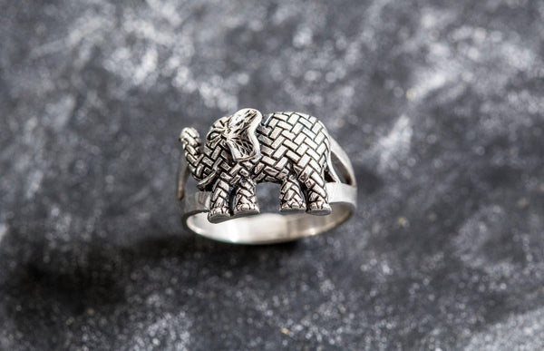 925 Sterling Silver Good Luck Ring with Elephant Trunk