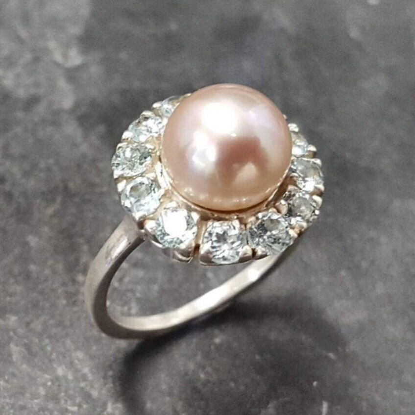 Peach Pearl Ring, Natural Pearl, Vintage Ring, June Birthstone, Natural Blue Topaz, Birthstone Ring, Vintage Pearl Ring, Solid Silver Ring