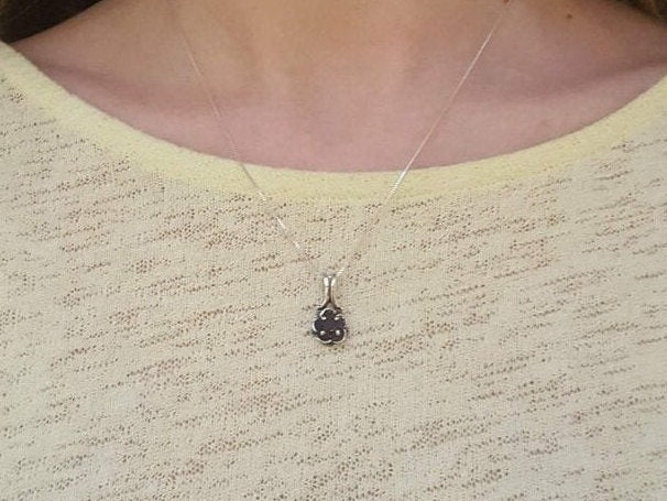 Amethyst Pendant, Natural Amethyst, February Birthstone, Flower Pendant, Rose Pendant, Floral Pendant, Purple Pendant, 925 Silver Pendant