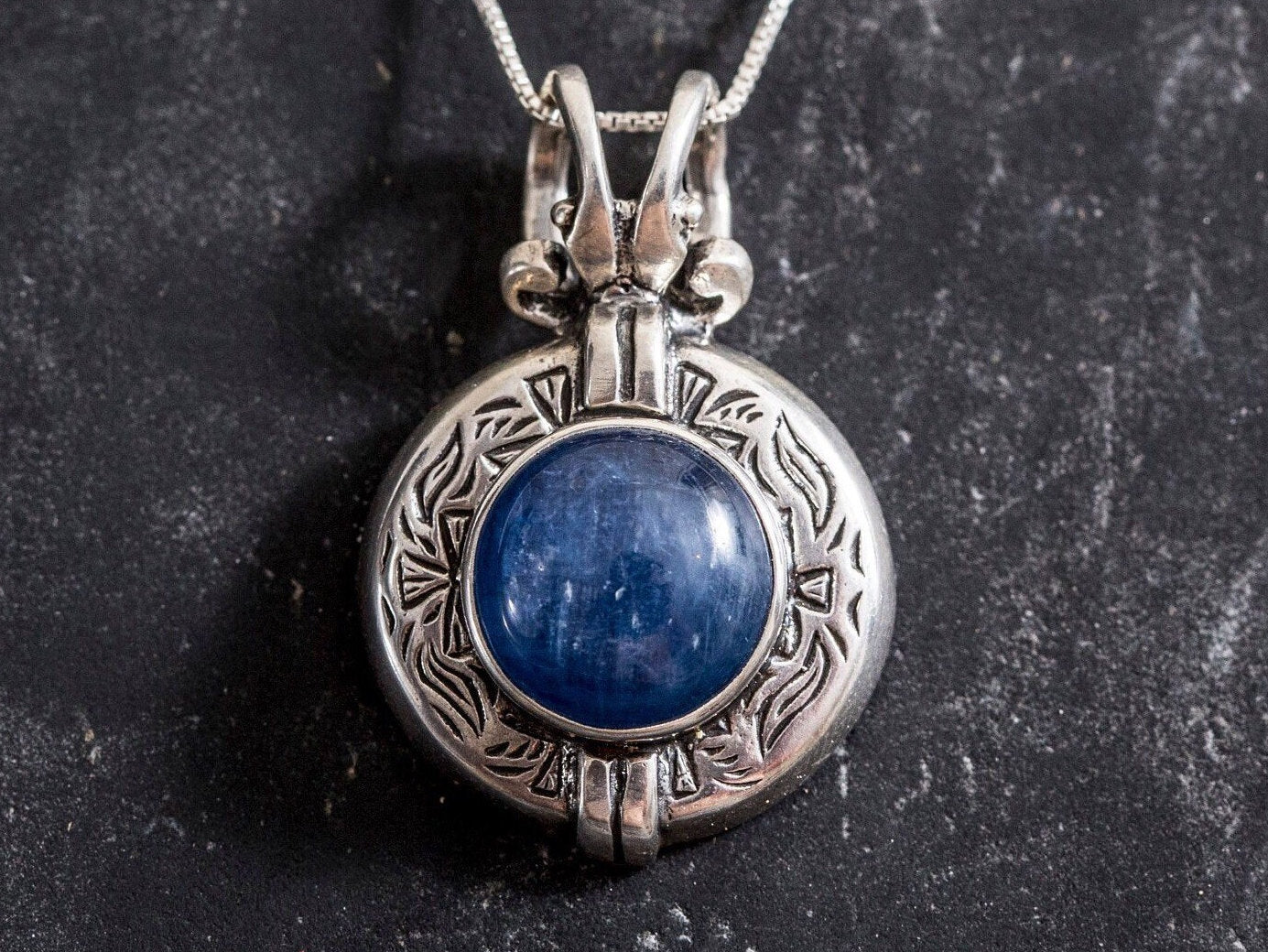 Egyptian Pendant, Natural Kyanite, Blue Kyanite, Vintage Pendant, Blue Pendant, Ancient Pendant, Silver Pendant, African Stone, Blue Kyanite