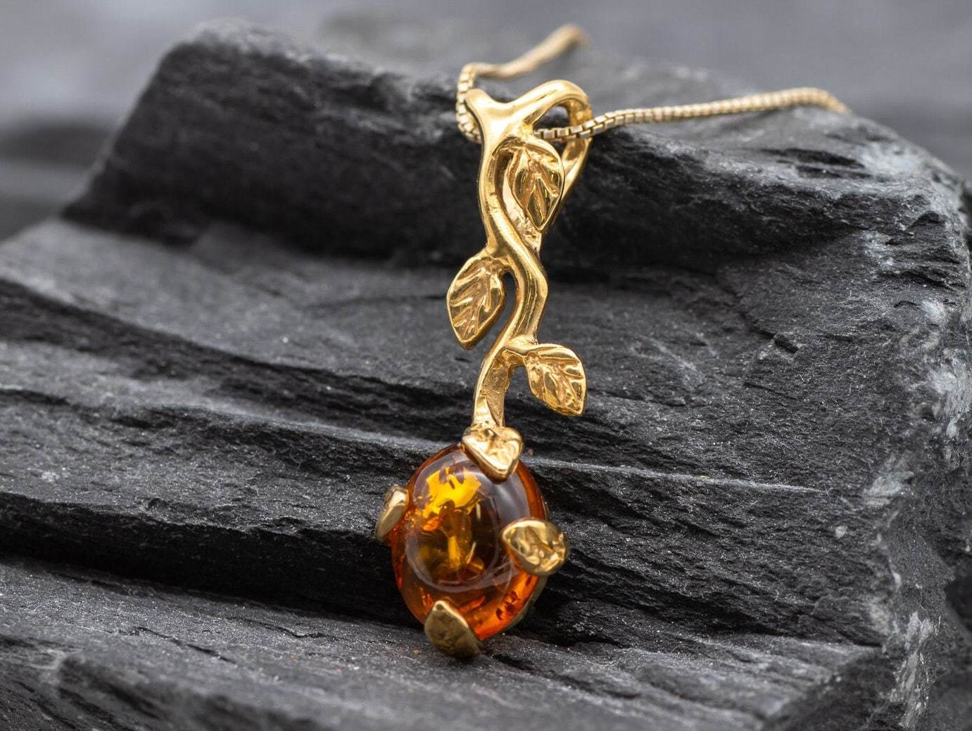 Buggy Amber Necklace 16 Inches – bluestemcrafts