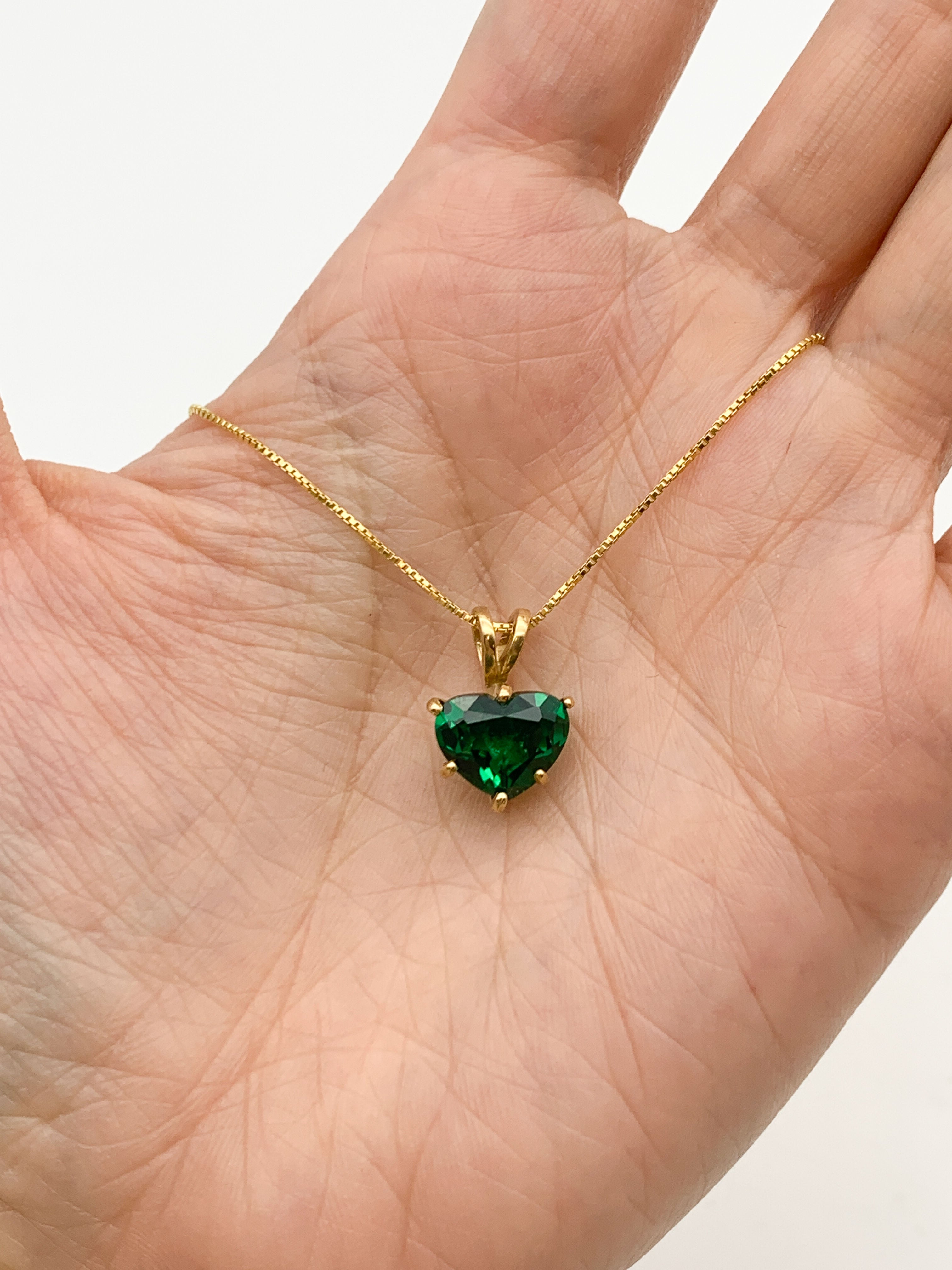 Emerald Pendant, Green Heart Pendant, Created Emerald, Heart Necklace, Valentines Gift, Love Necklace, Love Pendant, Silver Dainty Pendant(1)