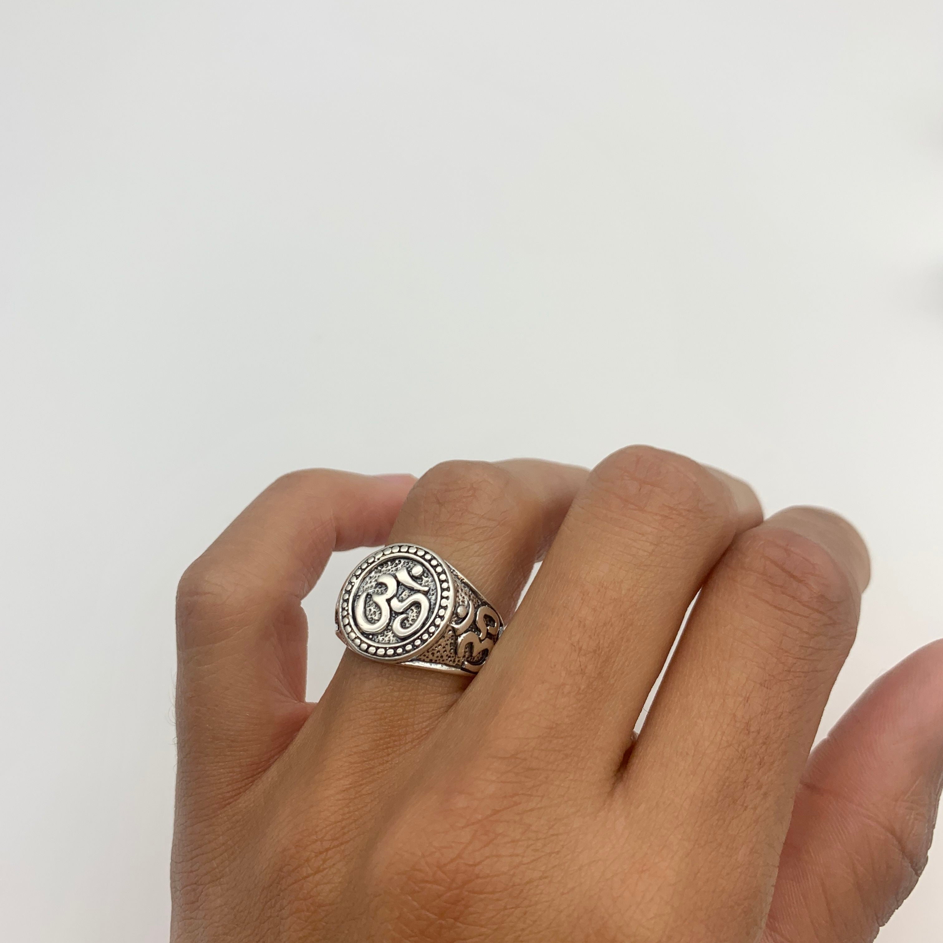 Chunky Om Ring, Silver Ohm Ring, Vintage Om Ring, Chunky Silver Ring, Buddhist Ring, Solid Silver Ring, Meditation Ring, Silver Yoga Ring