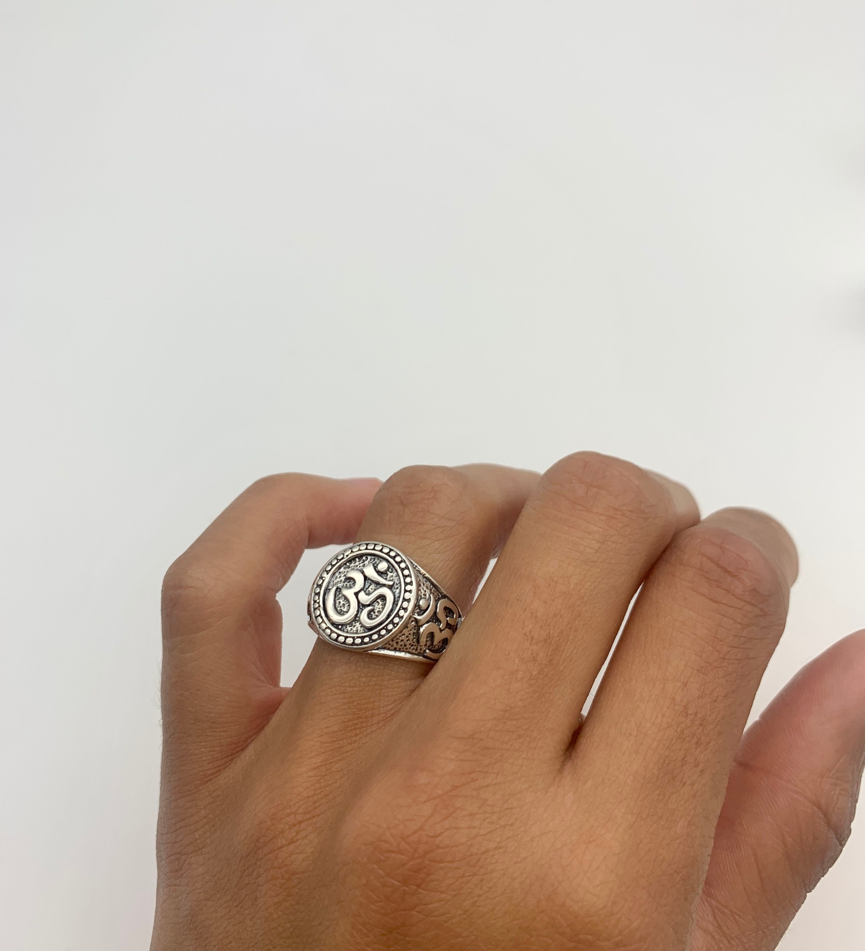 Chunky Om Ring, Silver Ohm Ring, Vintage Om Ring, Chunky Silver Ring, Buddhist Ring, Solid Silver Ring, Meditation Ring, Silver Yoga Ring