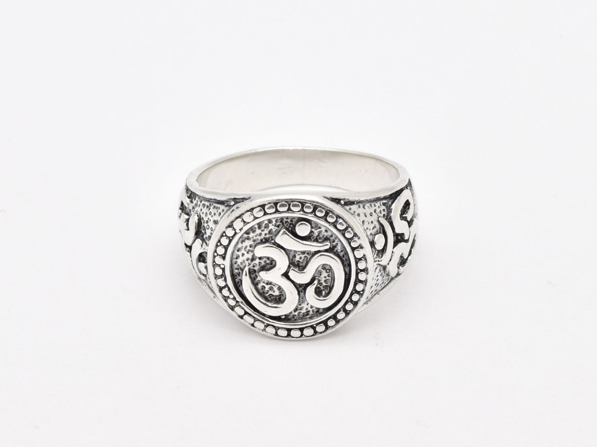 Chunky Om Ring, Silver Ohm Ring, Vintage Om Ring, Chunky Silver Ring, Buddhist Ring, Solid Silver Ring, Meditation Ring, Silver Yoga Ring