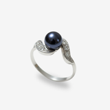 Stunning Black Pearl Ring crafted in 925 Sterling Silver, perfect for everyday elegance and memorable gift occasions.