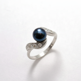 Elegant Black Pearl Ring - 925 Sterling Silver beauty, perfect for daily wear and a thoughtful gift for birthdays and special events.