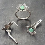 Green Flower Ring - Chrysoprase Ring - Vintage Solitaire Ring