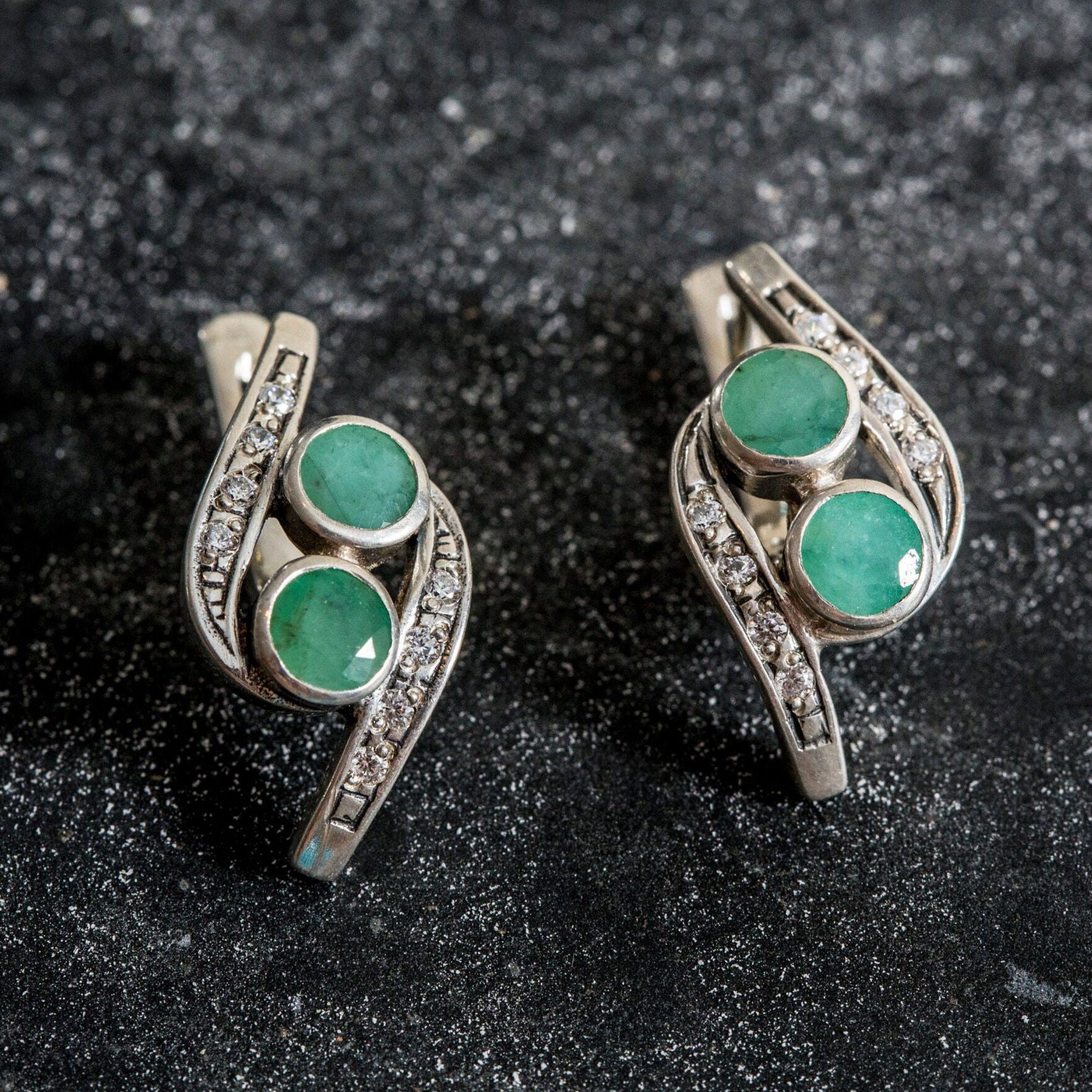 Emerald Earrings, Natural Emerald, Vintage Emerald Earrings, 2 Stones Earrings, May Birthstone, Birthstone Earrings, Silver Earrings