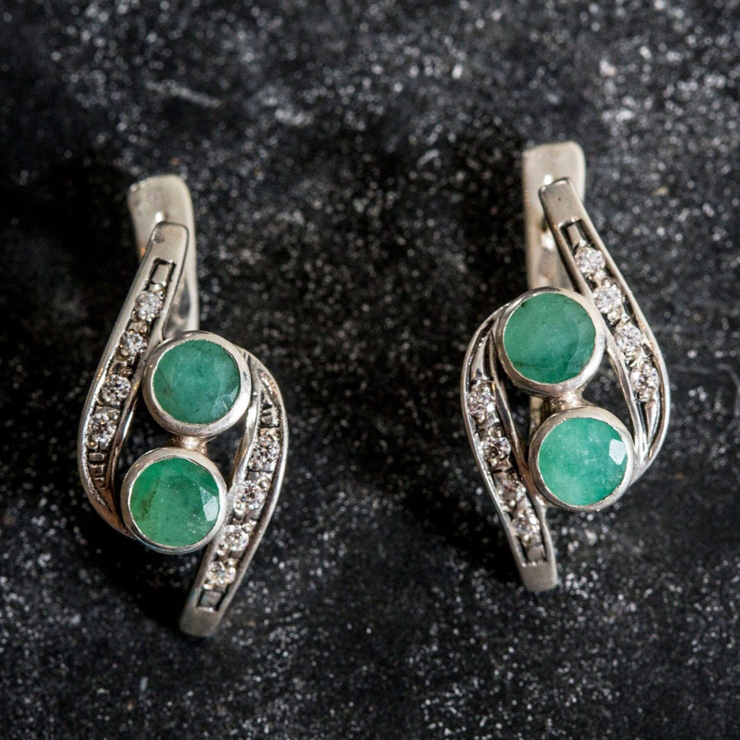 Emerald Earrings, Natural Emerald, Vintage Emerald Earrings, 2 Stones Earrings, May Birthstone, Birthstone Earrings, Silver Earrings