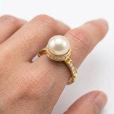 Gold Pearl Ring - White Pearl Ring - Vintage Solitaire Ring