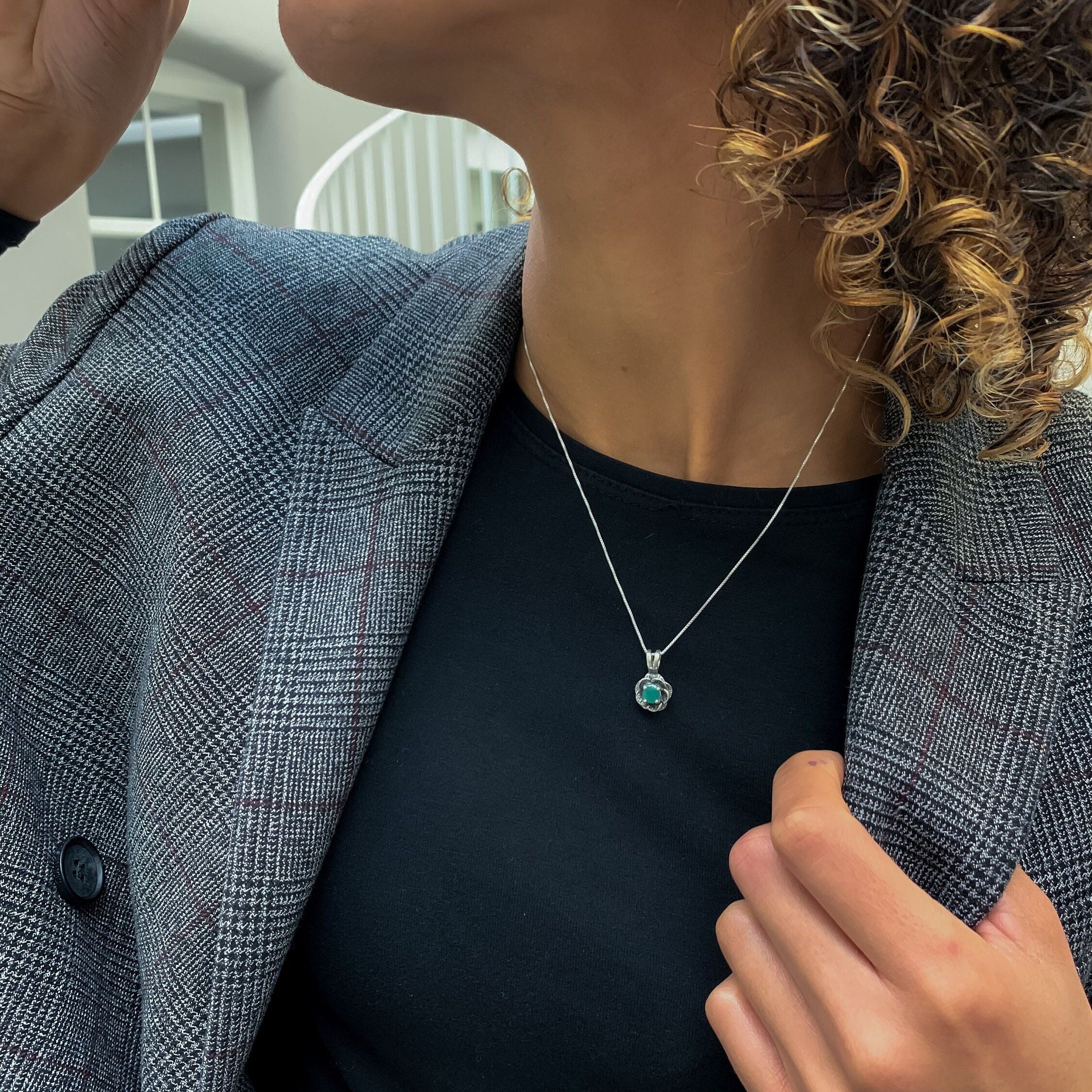 Elegant 925 Sterling Silver Natural Emerald Pendant, May Birthstone, symbolizes growth and harmony, perfect for daily wear and gifts.