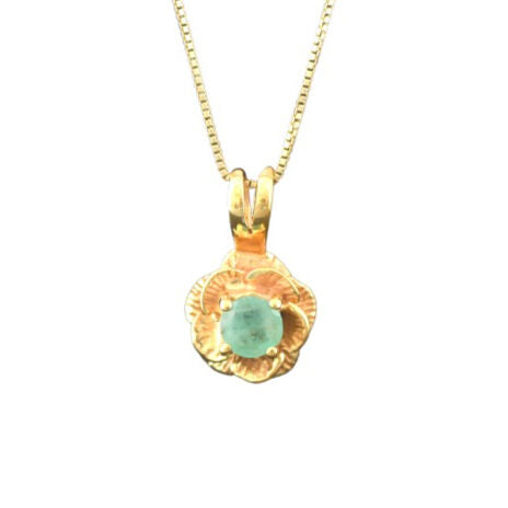 Natural Emerald Pendant made in 18k Gold Vermeil with Round Natural Green Emerald in Prong setting, May Birthstone gift idea, symbolizes growth, harmony, and deep emotional healing, ideal for everyday wear and perfect for birthday gifting and special occasions.