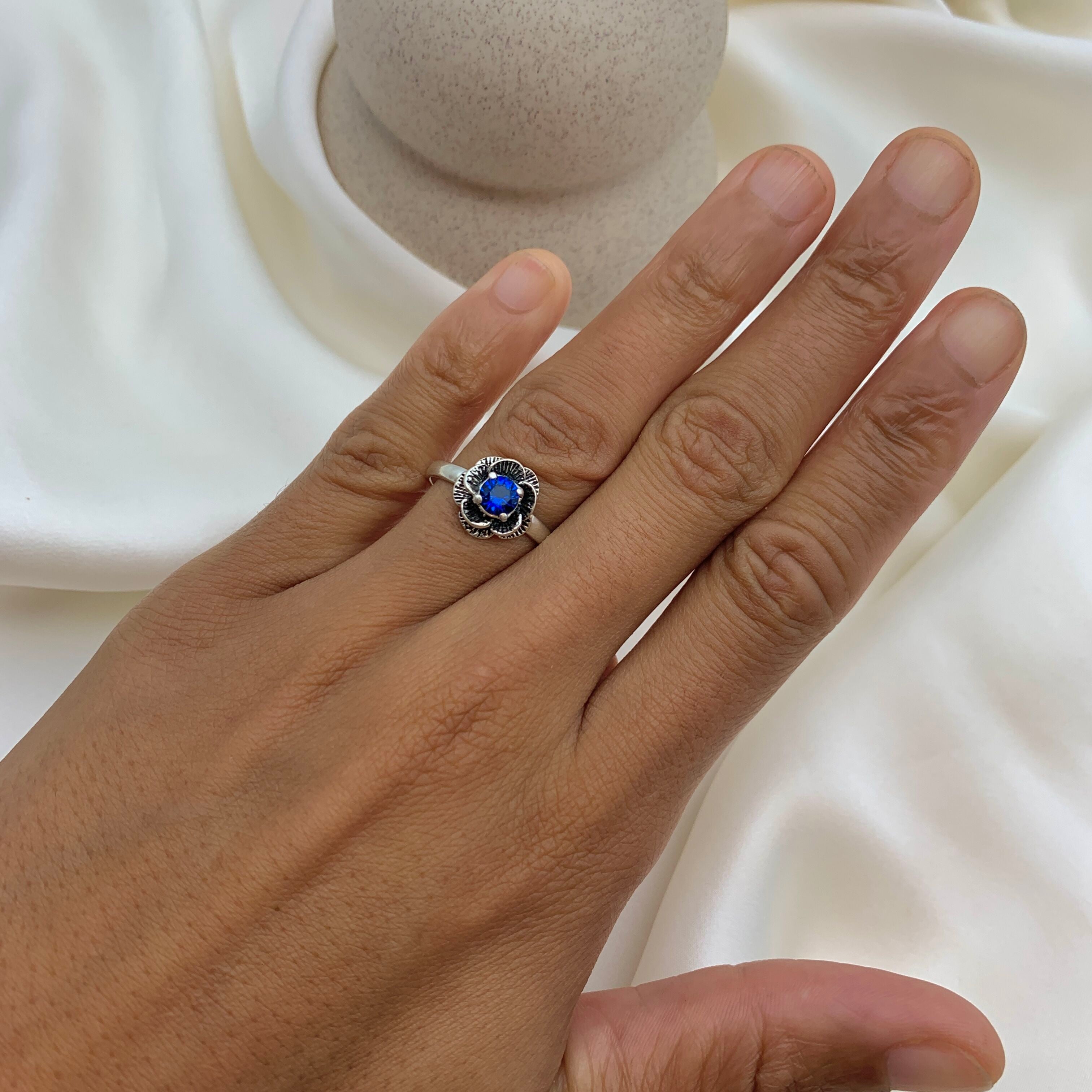 Sapphire Ring, Blue Sapphire Ring, Created Sapphire, Flower Ring, Vintage Flower Ring, Vintage Rings, Blue Flower Ring, Solid Silver Ring