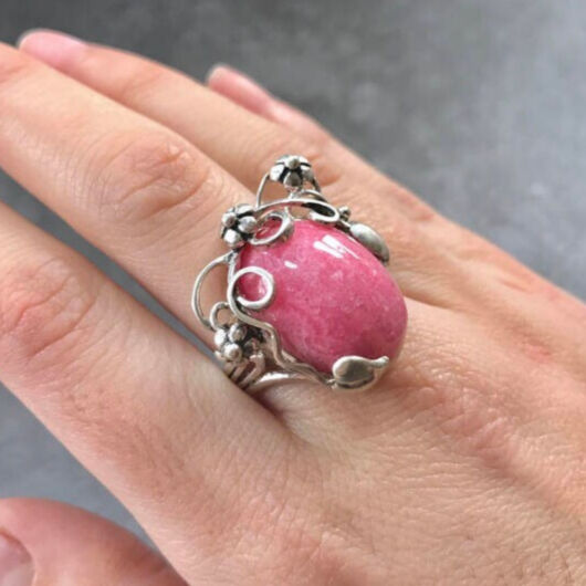 Floral Moonstone Ring, Rainbow Moonstone, Floral Rings, June Birthstone, Natural Moonstone, Leaf Ring, Large Moonstone, Solid Silver Ring