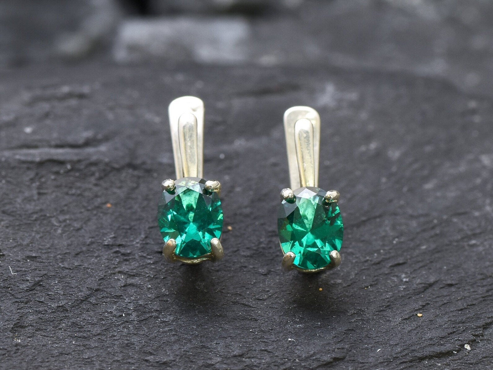 Small Emerald Earrings, Created Emerald, Stud Earrings, Oval Earrings, Dainty Emerald Studs, Green 2 Carat Earrings, Solid Silver Earrings