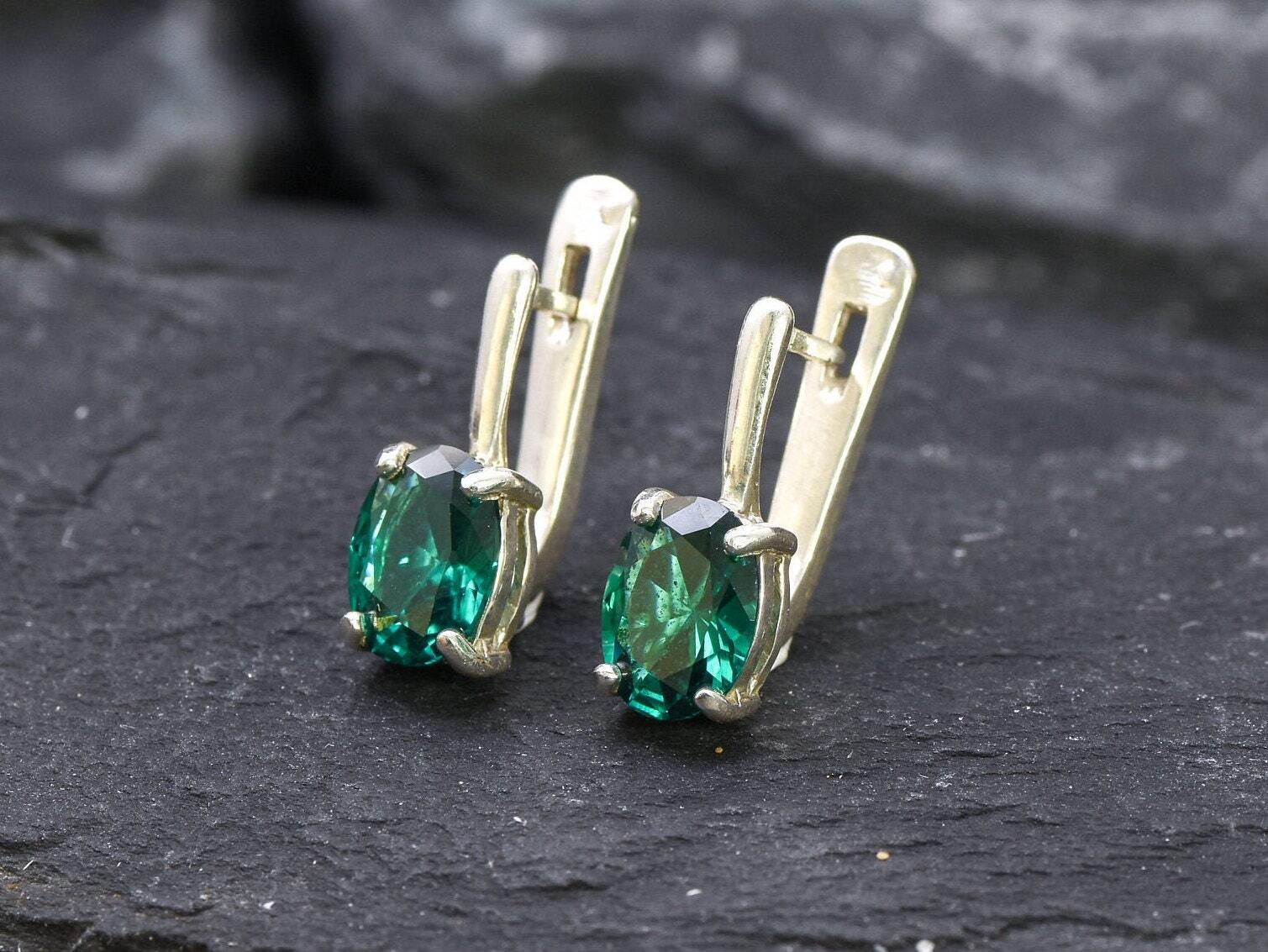 Small Emerald Earrings, Created Emerald, Stud Earrings, Oval Earrings, Dainty Emerald Studs, Green 2 Carat Earrings, Solid Silver Earrings