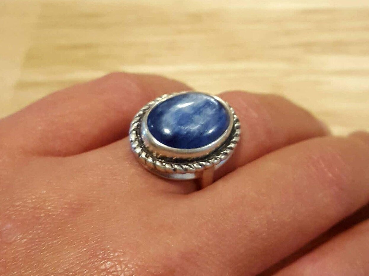 Blue Statement Ring, Kyanite Ring, Blue Kyanite Ring, Natural Kyanite, Vintage Silver Ring, Large Kyanite, Solid Silver Ring, Real Kyanite