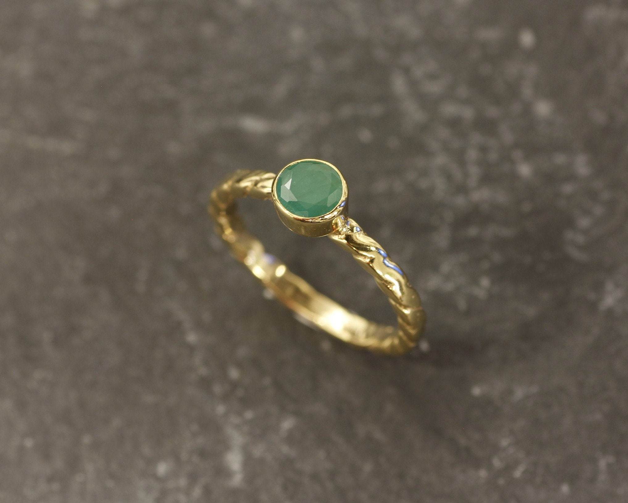 Natural Emerald Ring made in 18k Gold Vermeil with Round Natural Green Emerald in Bezel setting, May Birthstone gift idea, symbolizes growth, harmony, and deep emotional healing, ideal for everyday wear and perfect for birthday gifting and special occasions.
