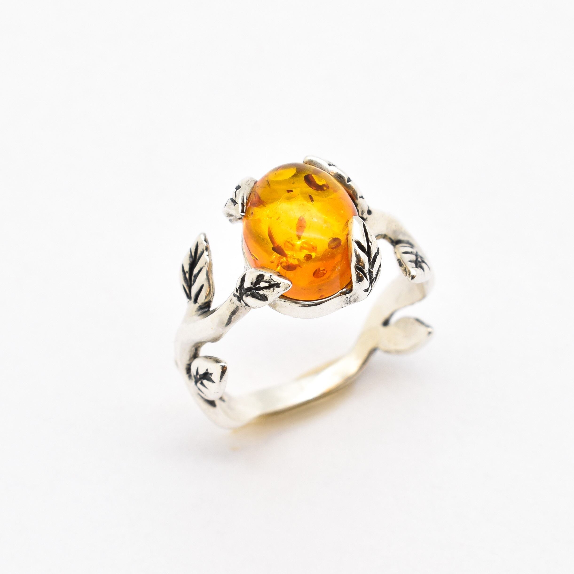 Amber Ring, Natural Amber, Taurus Birthstone, Silver Leaf Ring, Vintage Ring, Yellow Amber Ring, Leaf Ring, Floral Ring, Solid Silver Ring