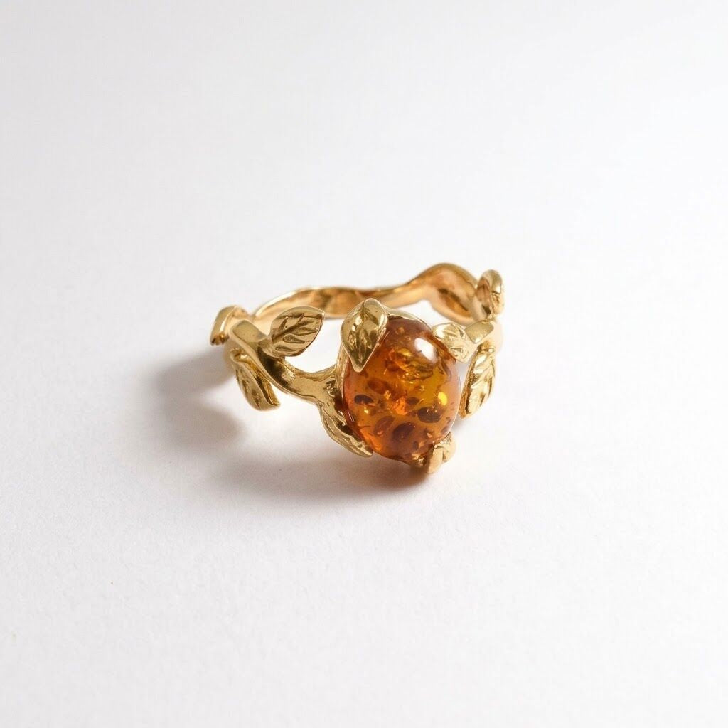 18k gold vermeil ring with oval Natural Amber in prong setting