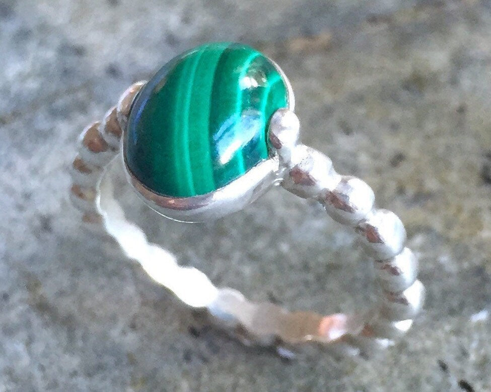 Malachite Ring, Stackable Ring, Beaded Band, Bubble Band Ring, Natural Malachite, Green Oval Ring, Unique Ring, 3 Carat Ring, 925 Silver