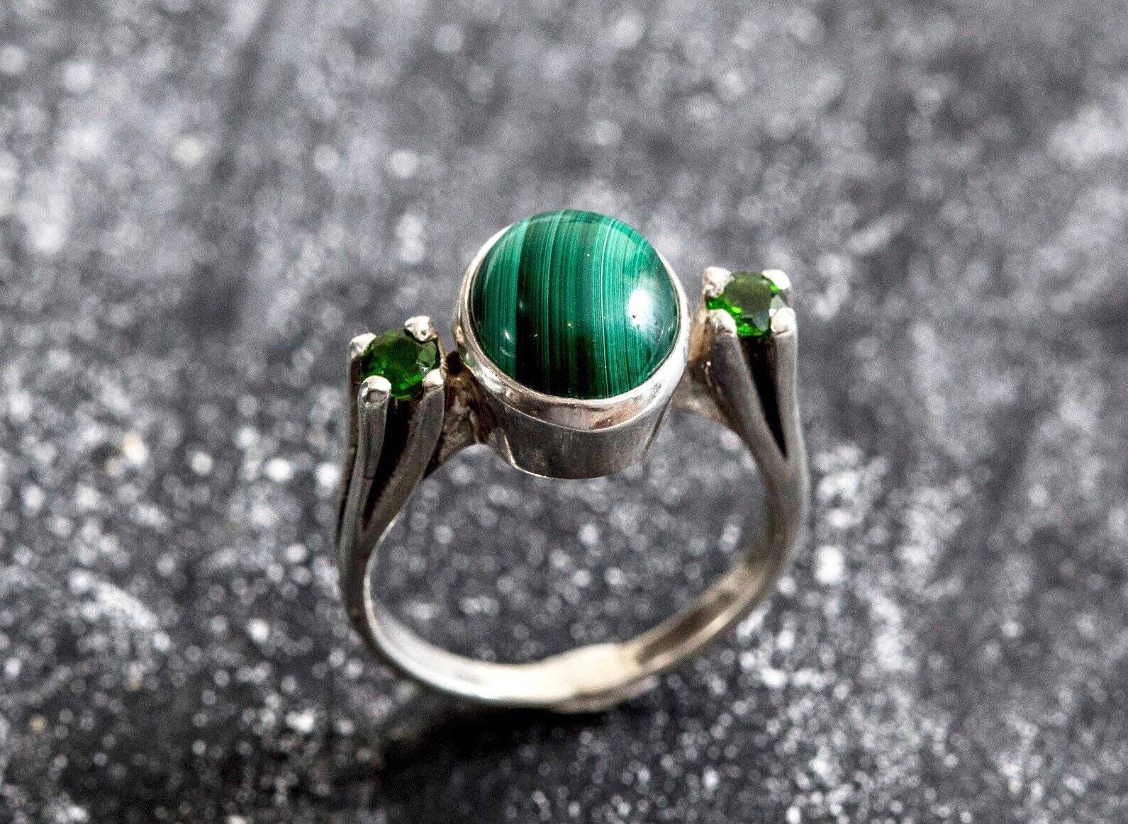 Malachite Ring, Natural Malachite Ring, Vintage Rings, Chrome Diopside, Unique Ring, Solid Silver, Green Ring, Antique Ring, Green Malachite