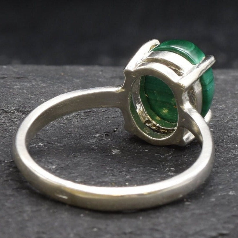 Malachite Ring, Natural Malachite, Oval Ring, Green Stone Ring, Solid Silver Ring, 3 Carat Ring, Unique Stone Ring, Simple Ring, Malachite