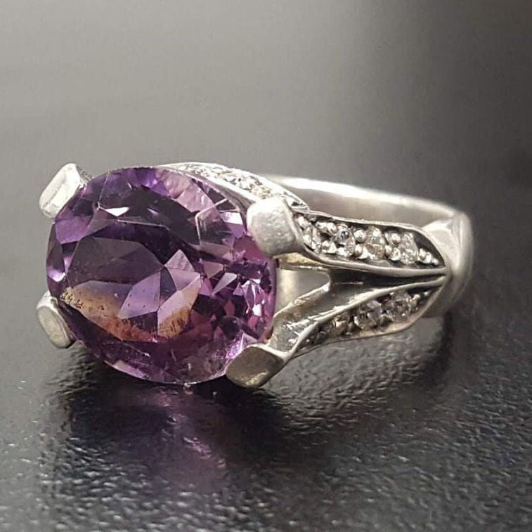 Amethyst Ring, Natural Amethyst, February Birthstone, Horizontal Ring, February Ring, Purple Vintage Ring, Solid Silver Ring, Amethyst