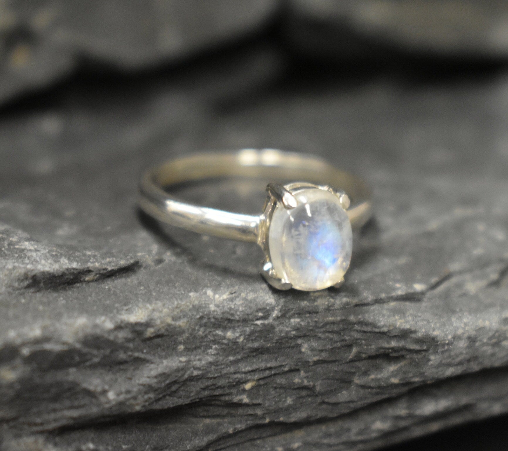 Moonstone Ring, Natural Moonstone Ring, June Birthstone, Solitaire Ring, Rainbow Moonstone, White Vintage Ring, June Ring, Solid Silver Ring