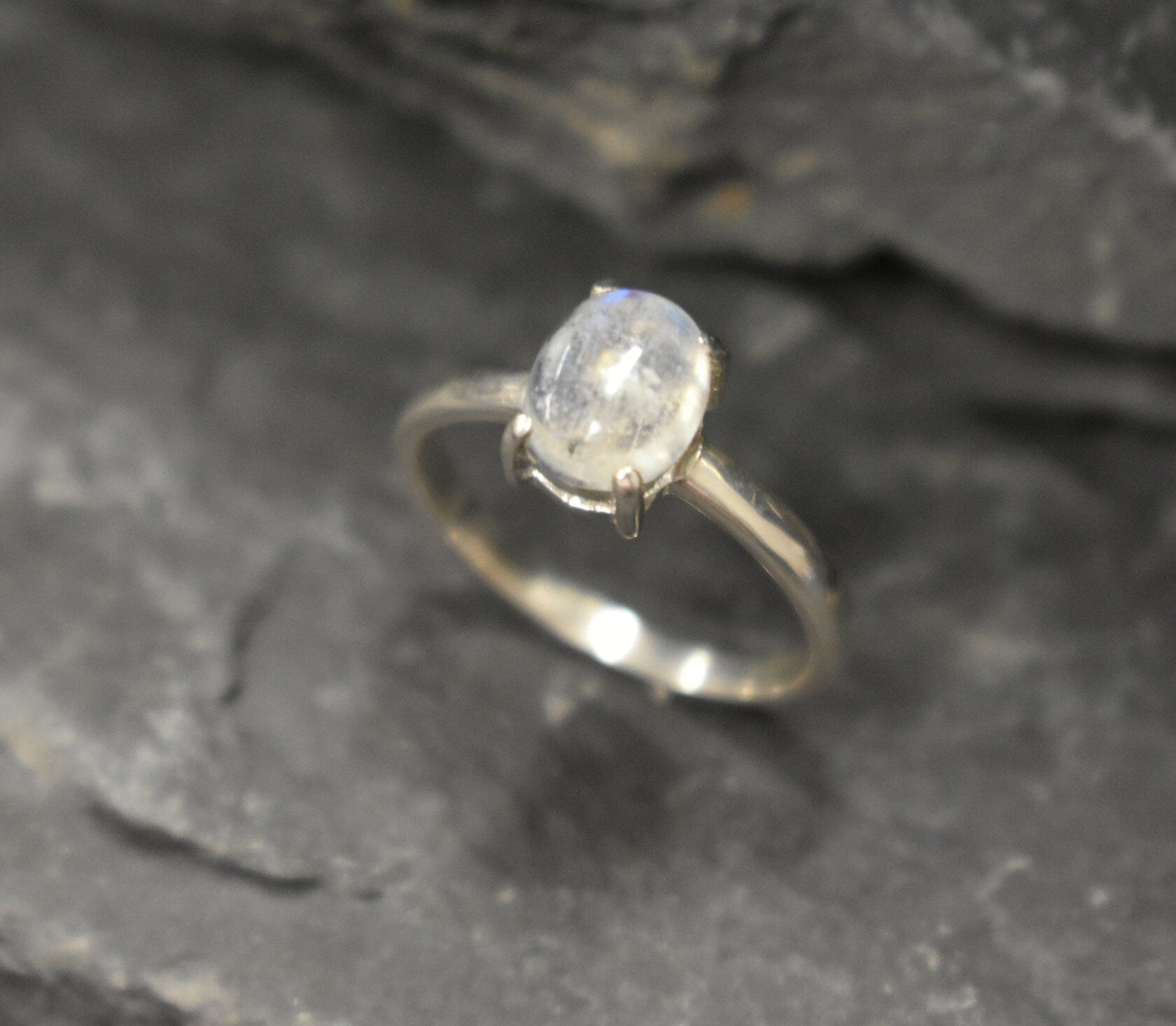 Moonstone Ring, Natural Moonstone Ring, June Birthstone, Solitaire Ring, Rainbow Moonstone, White Vintage Ring, June Ring, Solid Silver Ring