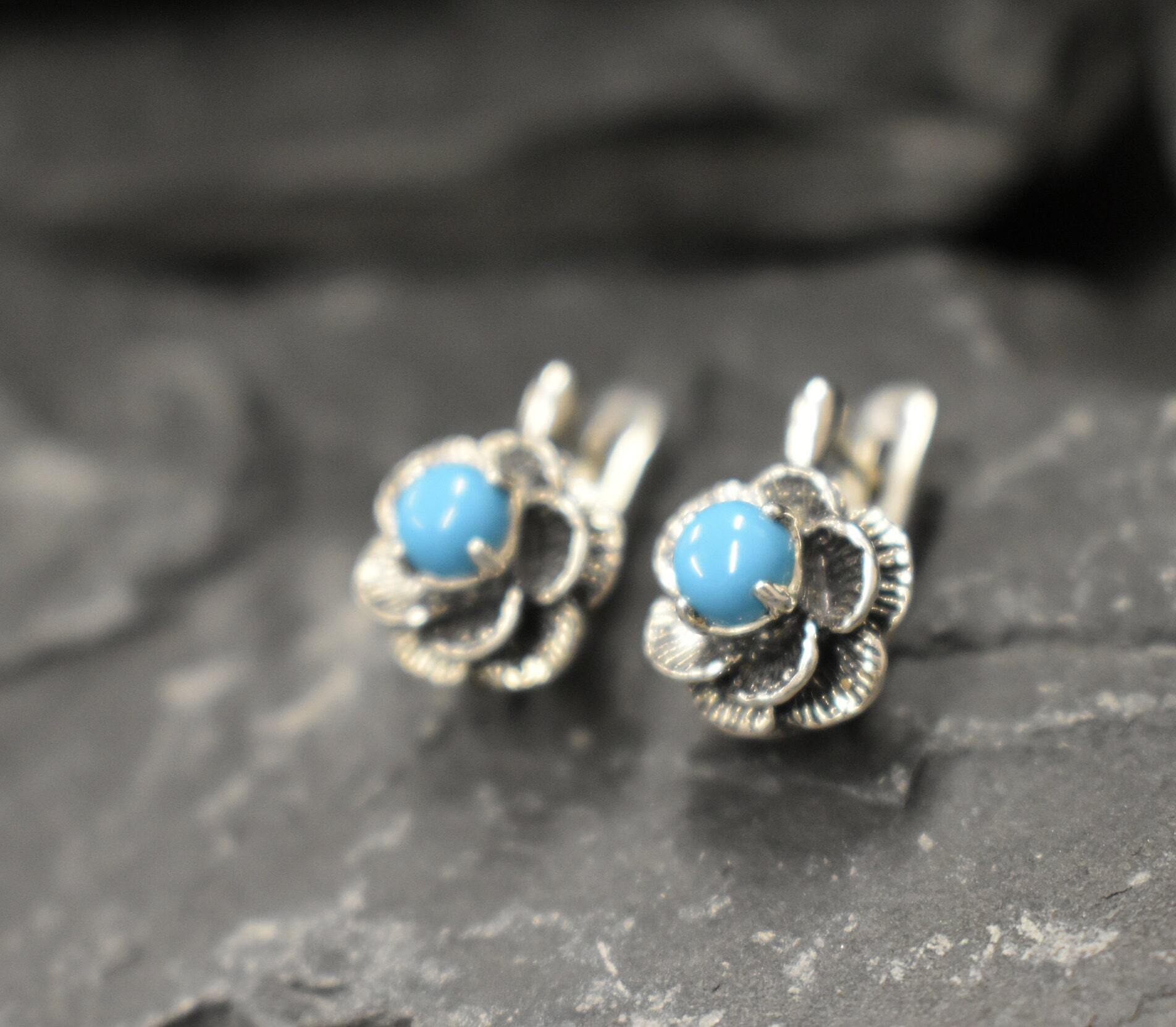 Turquoise Earrings, Arizona Turquoise, December Birthstone, Flower Earrings, Silver Flower Studs, Turquoise Studs, Blue Flower Earrings