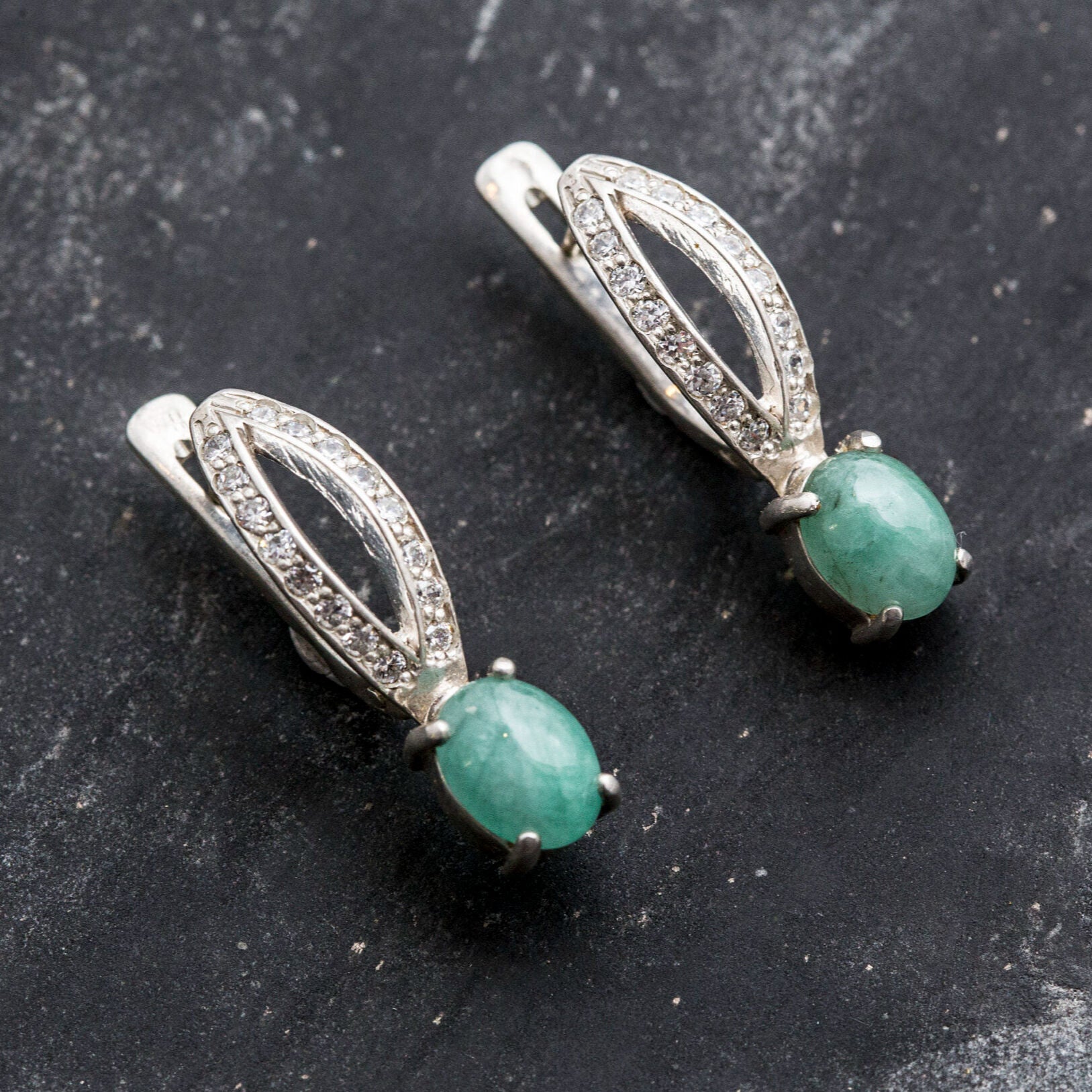 Emerald Earrings, Natural Emerald, May Birthstone, Vintage Earrings, Green Earrings, Green Emerald, May Earrings, Silver Earrings, Emerald