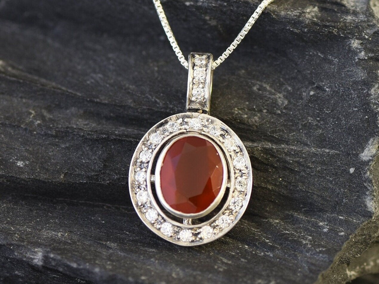 Carnelian Pendant, Oval Pendant, Natural Carnelian, August Birthstone, August Pendant, Red Agate, Red Agate Necklace, Silver Carnelian, 925