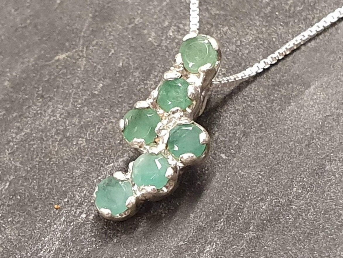 Natural Emerald Pendant made in 925 Sterling Silver with Round Natural Green Emerald in Prong setting, May Birthstone gift idea, symbolizes growth, harmony, and deep emotional healing, ideal for everyday wear and perfect for birthday gifting and special occasions.