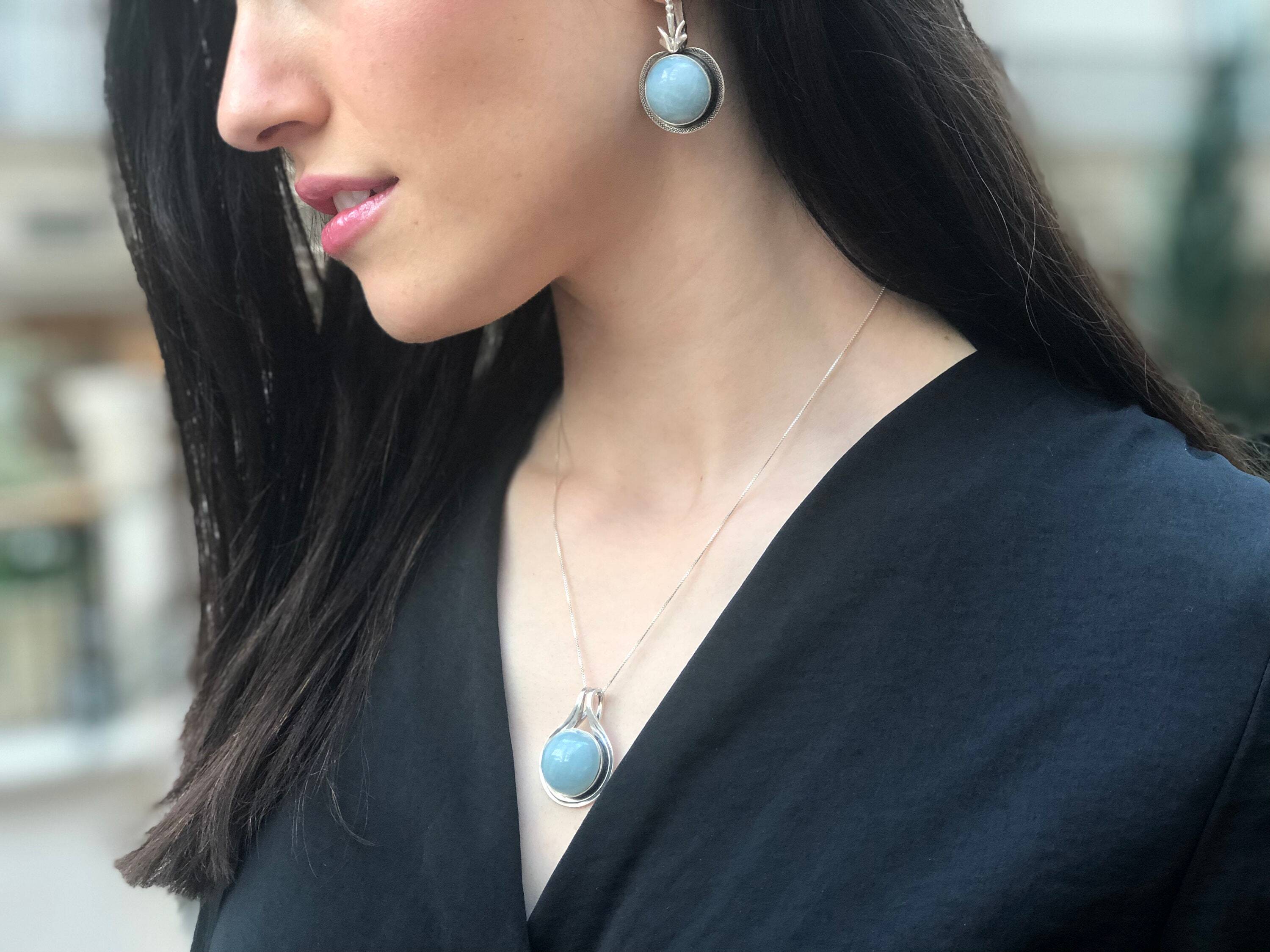 Round Blue Pendant, Aquamarine Pendant, Natural Aquamarine, March Birthstone, Vintage Pendant, Blue Pendant, Silver Pendant, Aquamarine