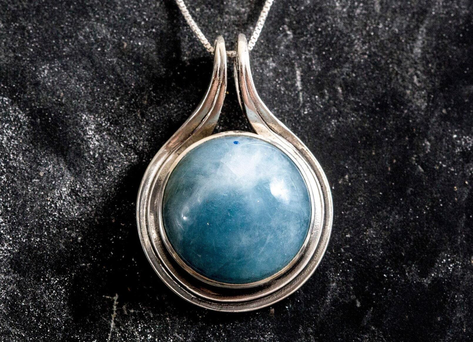 Round Blue Pendant, Aquamarine Pendant, Natural Aquamarine, March Birthstone, Vintage Pendant, Blue Pendant, Silver Pendant, Aquamarine