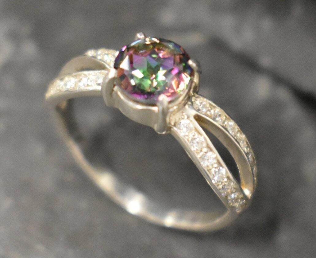 Mystic Topaz Ring, Natural Mystic Topaz, Purple Promise Ring, December Birthstone Ring, Rainbow Ring, Vintage Rings, Solid Silver Ring
