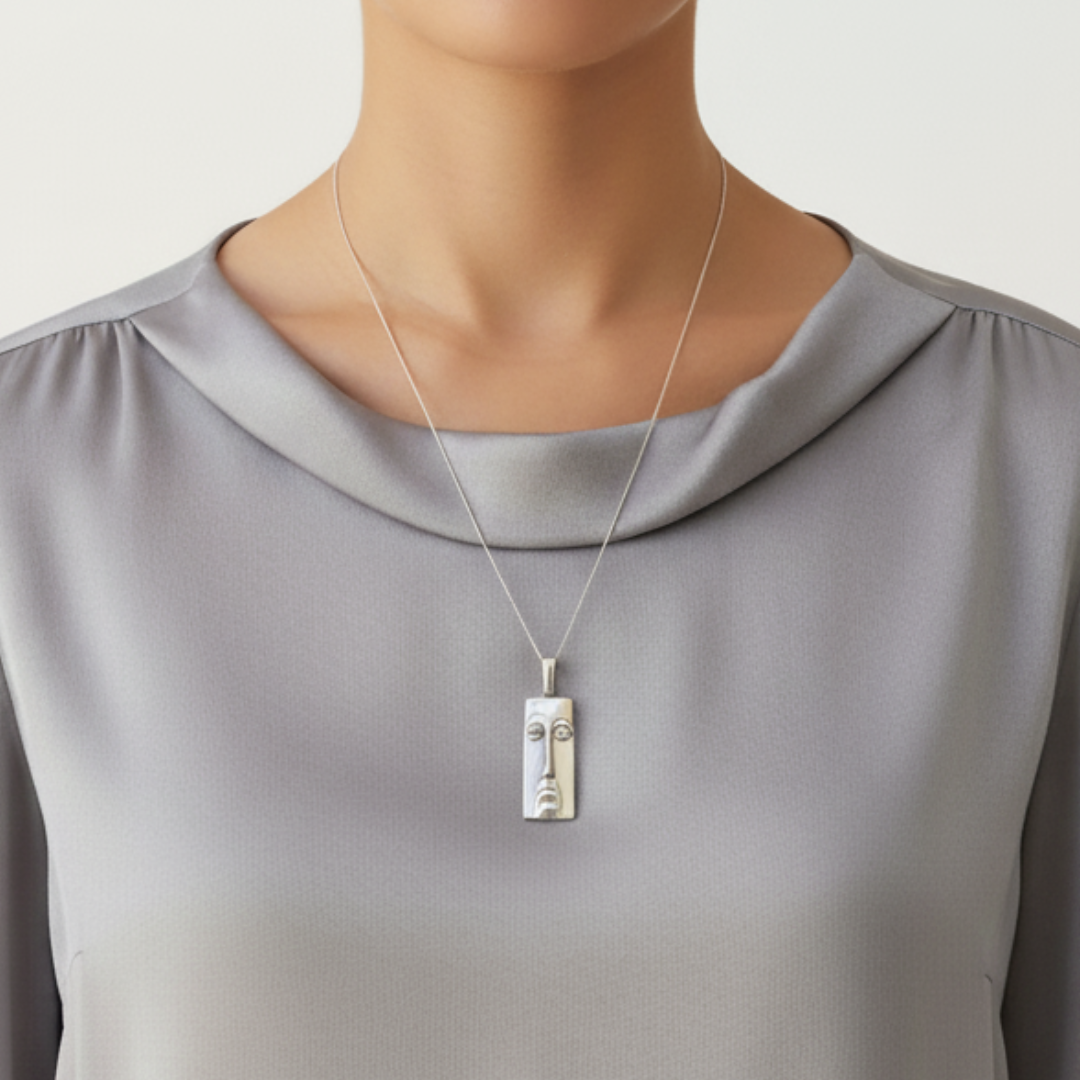 Elegant Silver Face Pendant – Vintage Long Necklace in 925 Sterling Silver. Perfect for daily wear and special celebrations.